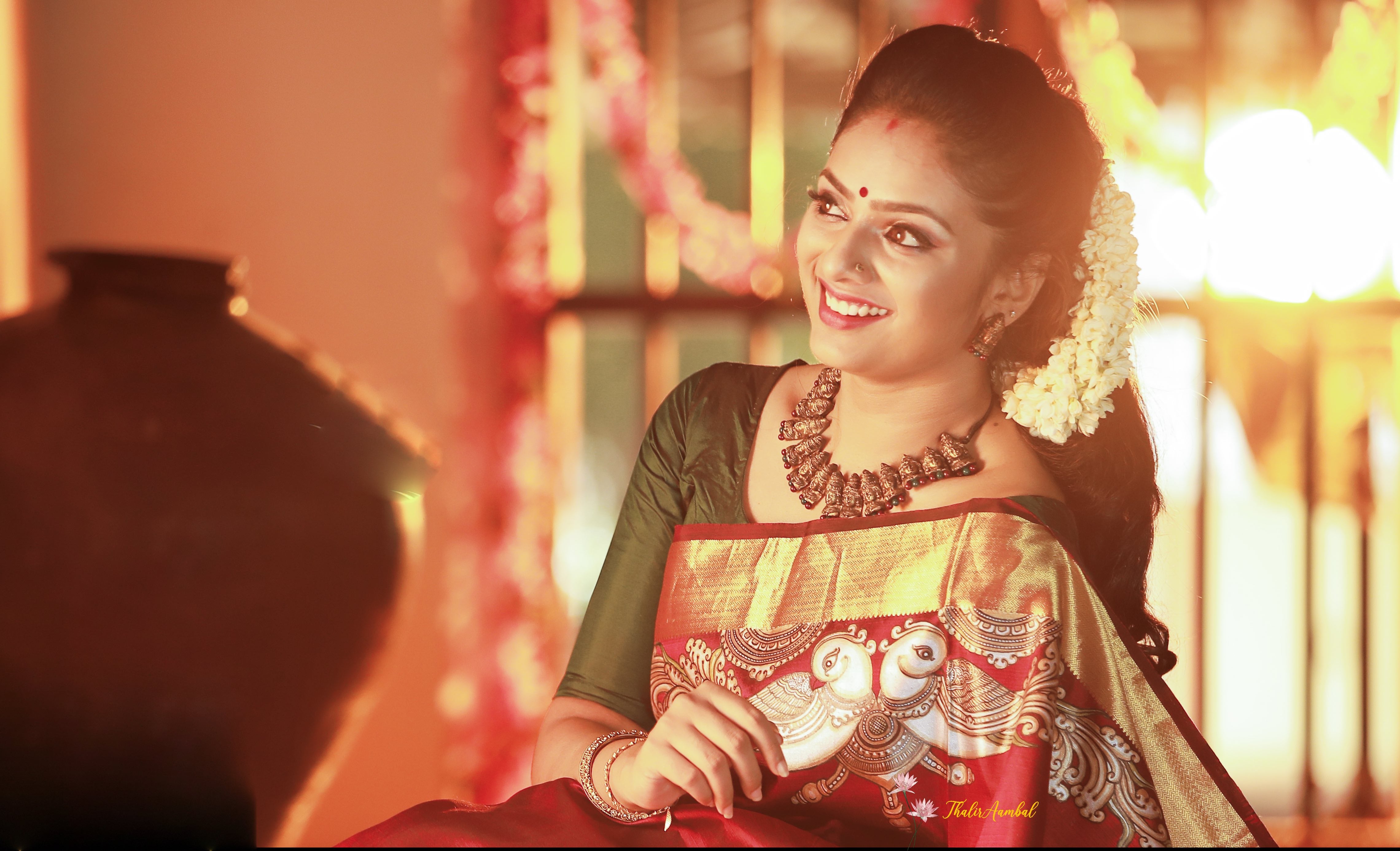 Terracotta Devi chocker model wearing– ThalirAambal